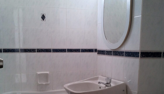 ensuite bathroom3s