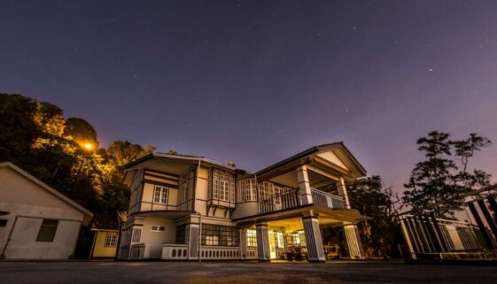 Hickory Bungalow in the Evening